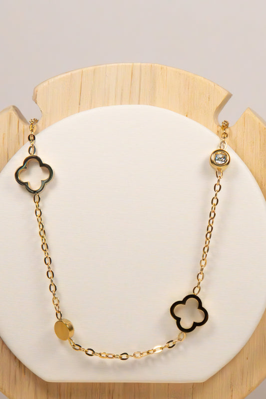 Dainty Clover Necklace