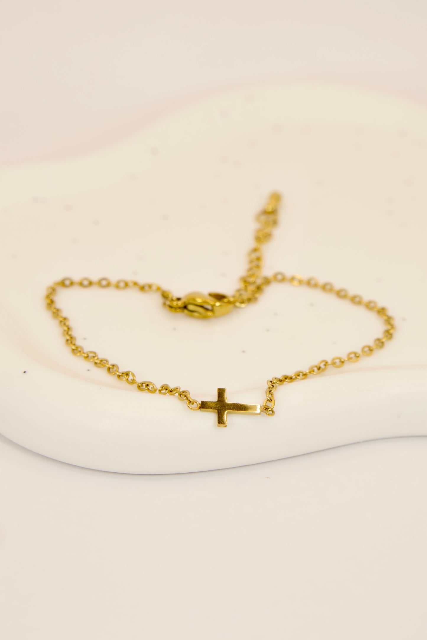 Dainty Cross Bracelet