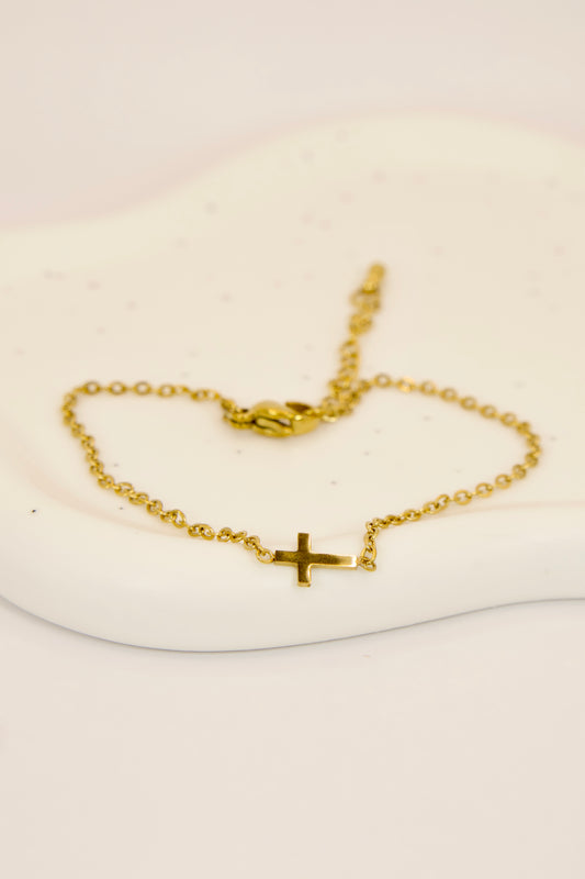 Dainty Cross Bracelet