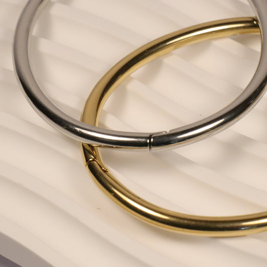 Round Clip Bangle